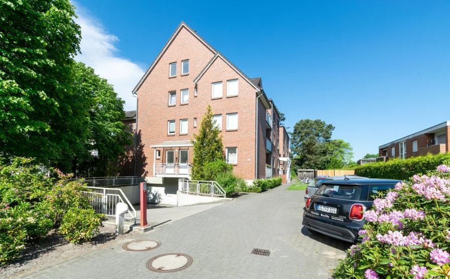 Hausansicht - Wohnung mieten in Oldenburg - Charmante Single-Oase: Frisch renovierte 1,5-Zimmer-Wohnung in Eversten zu vermieten!