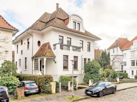 Straßenansicht - Haus kaufen in Oldenburg - Traumhafte Altbauvilla im Gerichtsviertel