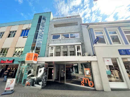 Straßenansicht - Büro/Praxis mieten in Oldenburg - Attraktive Gewerbefläche in der Innenstadt!
