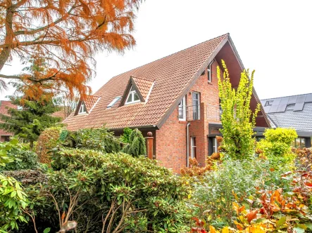 Rückansicht  - Haus kaufen in Wiefelstede-Ofenerfeld - Modernes Architektenhaus direkt an der Oldenburger Stadtgrenze