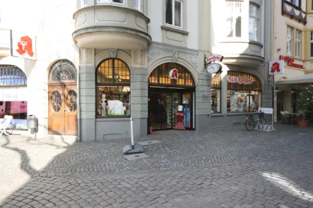 Außenansicht - Laden/Einzelhandel mieten in Oldenburg - Attraktive Ladenfläche in Top-Lage am Rathausplatz