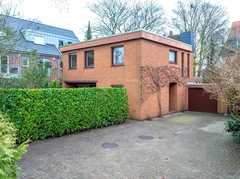 Straßenansicht - Haus kaufen in Oldenburg - Einfamilienhaus in Sackgassenendlagebei der Universität