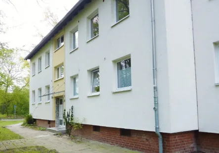 Außenansicht - Wohnung mieten in Wolfsburg - 3-Zimmer-Mietwohnung am Salzteich