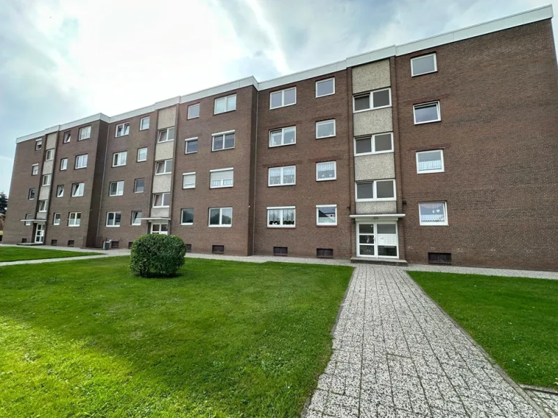 Außenansicht (3) - Wohnung mieten in Sande - Wohnen in Sande: Helle 3-Zimmer-Wohnung mit Balkon in schöner Umgebung