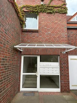 Außenansicht (2) - Wohnung mieten in Wilhelmshaven / Heppens - Gemütliche, helle 3-Zimmer-Wohnung in zentraler Lage mit vielen Einkaufsmöglichkeiten im Ortsteil Heppens!