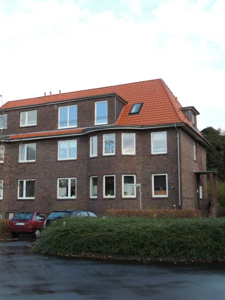 Außenansicht - Wohnung mieten in Wilhelmshaven - Moderne 3-ZKB-Wohnung im Hansaviertel mit Balkon und Einbauküche! Frei ab März 2025!