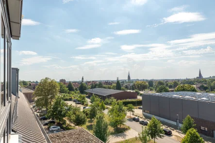 Traumhafter Ausblick - Wohnung kaufen in Lüneburg - Traumhafter Blick über Lüneburg - Moderne Maisonette-Dachgeschosswohnung mit Loftcharakter.