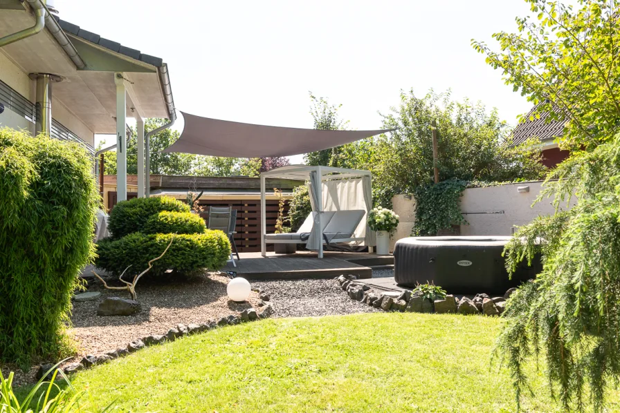 Idylle - Haus kaufen in Bienenbüttel - Schickes Einfamilienhaus mit traumhafter Gartenoase.