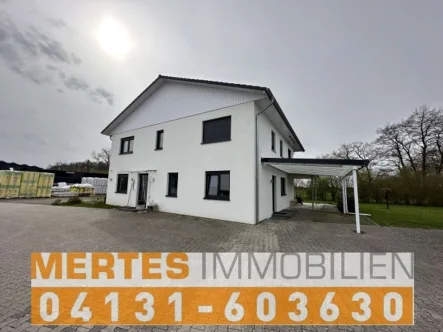 Mertes Immobilien - Büro/Praxis mieten in Marschacht - Moderne Bürofläche mit Carport und Terrasse in Marschacht mieten