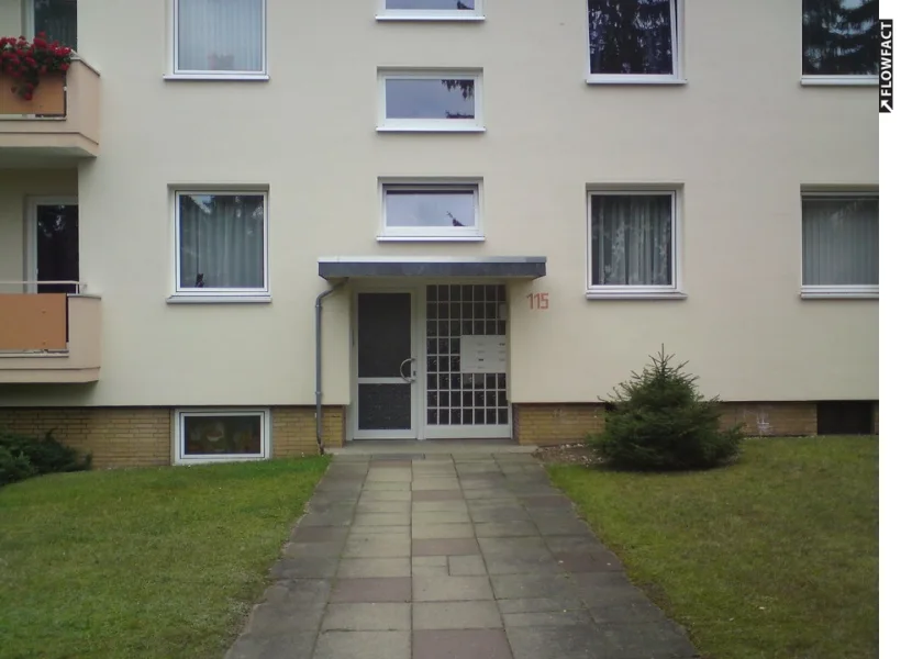 Hausansicht - Wohnung mieten in Hannover - Brabeckstraße 115,  sonnige Wohnung im DG
