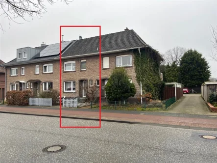 Ansicht - Haus kaufen in Nordhorn - Gemütliches Reihenhaus mit Stellplatz in zentraler Lage von Nordhorn