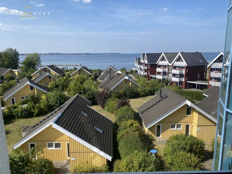 vom Wohnbereich - Wohnung kaufen in Rechlin - Ein Traumplatz über der Müritz .... großes und sehr modernes Ferienappartement im Müritzturm