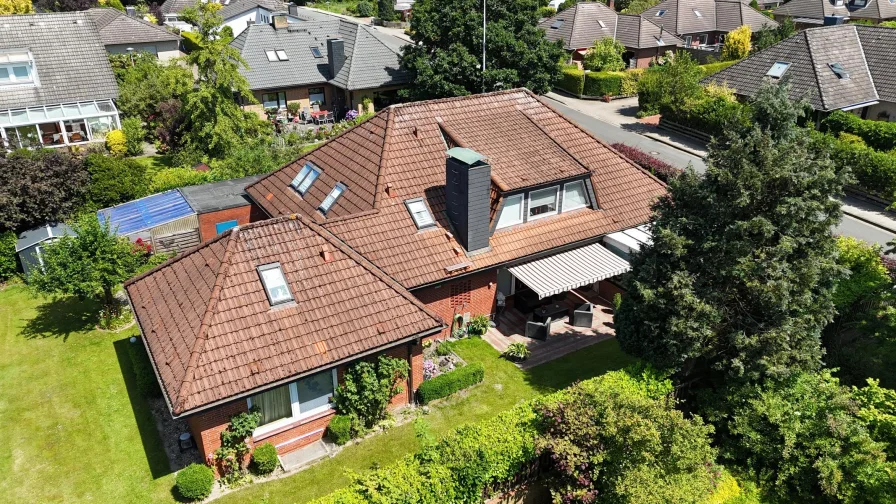 Haupt - Haus kaufen in Cuxhaven - Großzügiges Zweifamilienhaus in Stadtlage