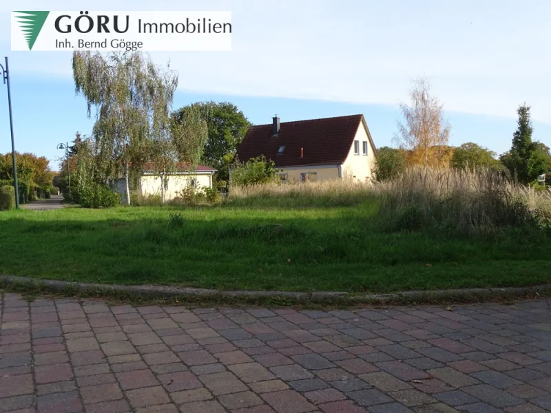 Grundstück - Grundstück kaufen in Gustow - Letztes sonniges Baugrundstück unweit der Hansestadt Stralsund !