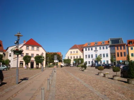 Marktplatz - Büro/Praxis mieten in Bergen auf Rügen - Büroflächen (teilbar) im Zentrum von Bergen auf Rügen zu vermieten!