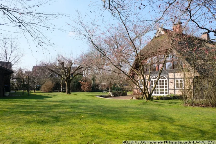 Toller Garten! - Haus kaufen in Undeloh - Ländliche Idylle mit neuer Heizung!