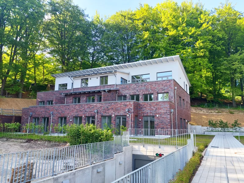  - Wohnung kaufen in Bendestorf - Großartige Neubau - Staffelgeschosswohnung