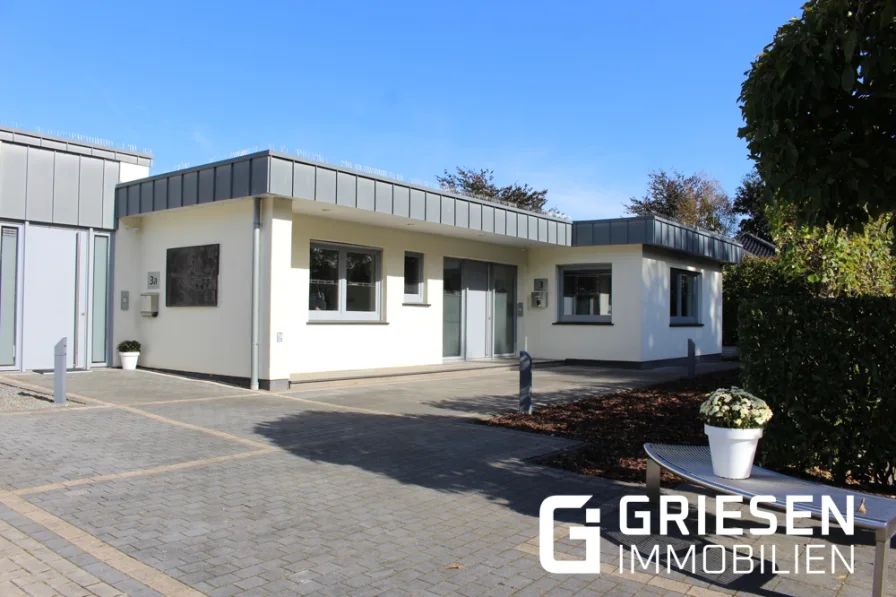 Ansicht - Haus mieten in Haren / Altharen - Schon morgen einziehen – mit Einbauküche & Terrasse! Frischrenovierte Haushälfte (Bungalow) in Altharen!