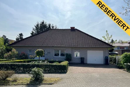 Reserviert - Haus mieten in Sögel - Mit Garten und Garage! Ebenerdiger Bungalow in Sögel!