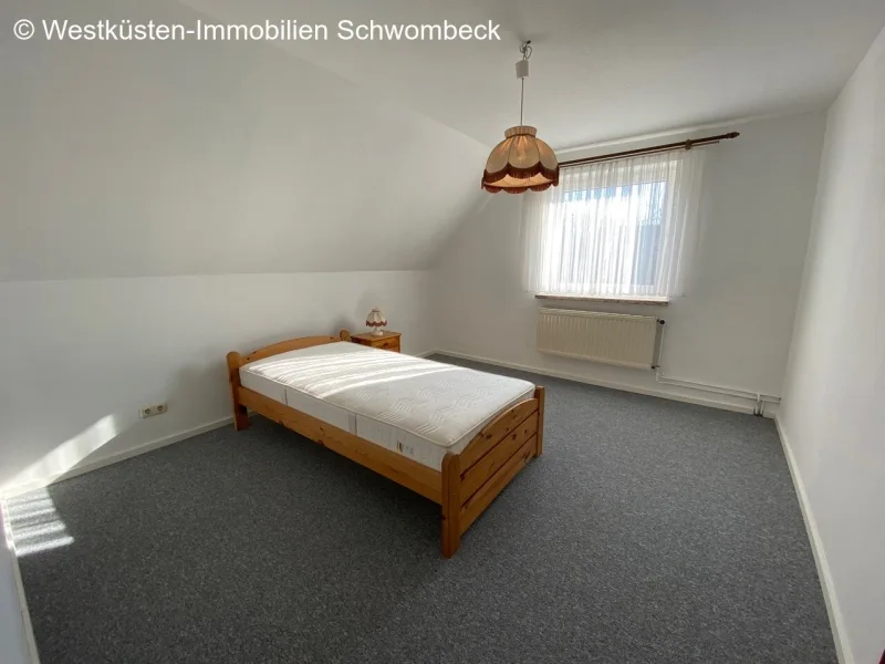 Schlafzimmer DG