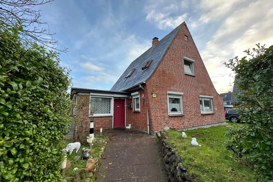  - Haus kaufen in Westerland - Einfamilienhaus im nördlichen Stadtgebiet von Westerland zum Sanieren oder neu bauen