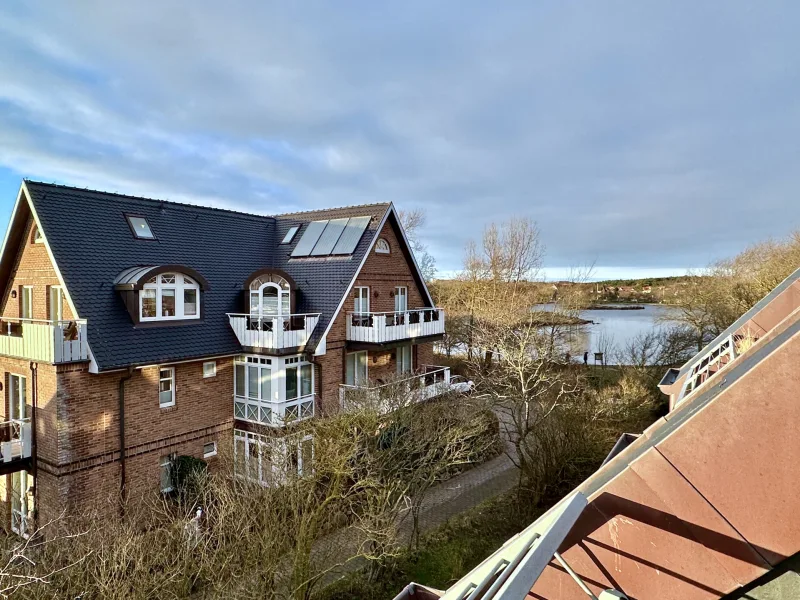  - Wohnung kaufen in Wenningstedt - Ferienwohnung mit nettem Ausblick auf den Dorfteich