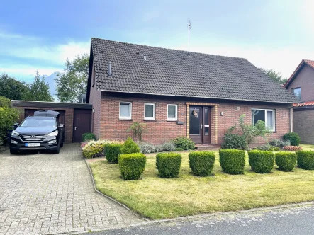 Außenansicht - Haus mieten in Westerstede-Halsbek - Einfamilienhaus mit großem Garten in ländlicher Lage