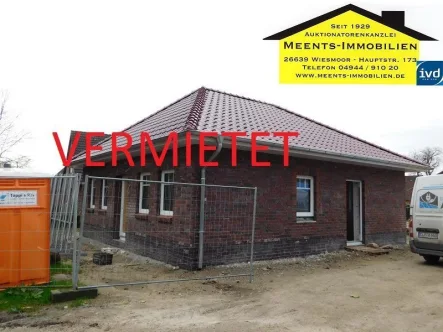 Vermietet - Haus mieten in Friedeburg , Ostfriesl - VERMIETET! Neubau-Bungalow mit Carport!