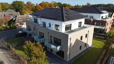 von oben - Wohnung mieten in Wildeshausen - Wildeshausen: Neubau 2-ZKB, Erdgeschoss RECHTS, 85 m² Wohnfläche mit EBK 