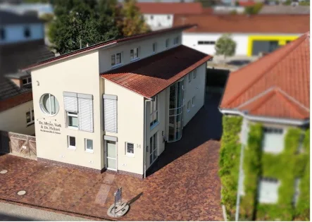 1 - Büro/Praxis kaufen in Wildeshausen - Büro-/Praxisgebäude gegenüber vom Krankenhaus Johanneum