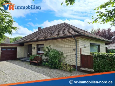 Herzlich willkommen! - Haus kaufen in Medelby - Geräumiger Winkelbungalow auf großem Grundstück im Ortszentrum!