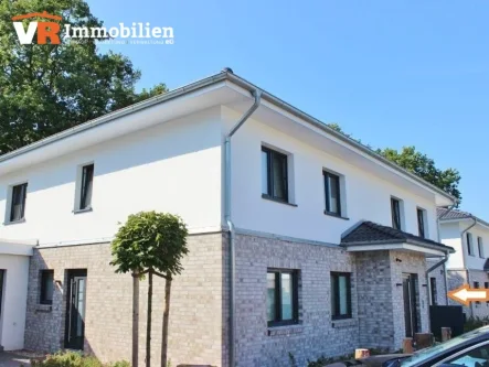 4 Parteien-Haus - Whg EG rechts - Wohnung mieten in Heide - Schöne 3 Zimmer Wohnung im Erdgeschoss