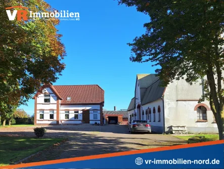 Herzlich willkommen - Haus kaufen in Hasselberg - Schöne, gepflegte Hofanlage mit viel Potenzial in Ostseenähe