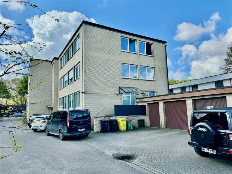 Außenansicht - Büro/Praxis mieten in Hamburg - ***HAMBURG-HAUSBRUCH***ATTRAKTIVE BÜRO- ODER PRAXISFLÄCHE ZU VERMIETEN***