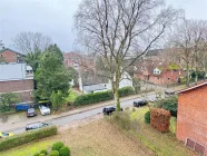 Blick vom Balkon (ruhige Wohnstraße - Sackgasse)