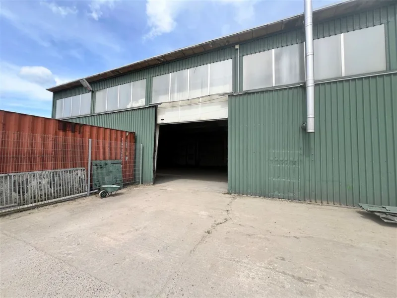 Halle mit Rolltor - Halle/Lager/Produktion mieten in Neu Wulmstorf - ***HALLE MIT ROLLTOR UND STROM*1000qm FREIFLÄCHE UND BÜROCONTAINER IN NEU WULMSTORF***