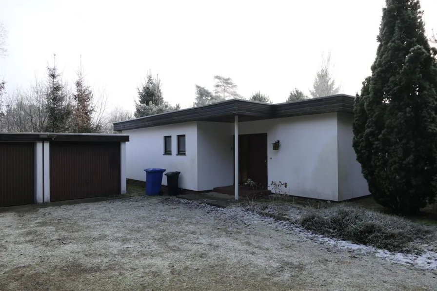 Außenansicht - Haus mieten in Buchholz in der Nordheide - ***HOLM-SEPPENSEN***TRAUMHAFTER BUNGALOW MIT GROßEM GARTEN ZU VERMIETEN***