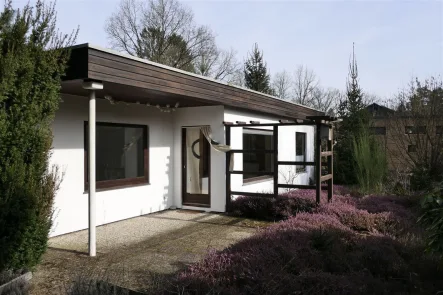 Terrasse - Haus mieten in Buchholz in der Nordheide - ***HOLM-SEPPENSEN***TRAUMHAFTER BUNGALOW MIT GROßEM GARTEN ZU VERMIETEN***