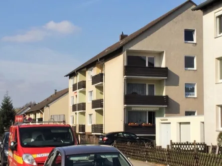 Aussenansicht - Wohnung kaufen in Wennigsen OT Bredenbeck - Preissenkung.......Großzügige Wohnung - Naturnah ... !!!