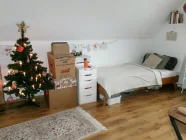 Wohn-Schlafzimmer (2)