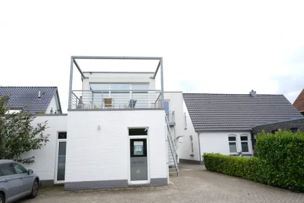 Blick auf den Balkon - Sonstige Immobilie mieten in Nordhorn - Moderne Gewerbeeinheit zur Miete in Nordhorn