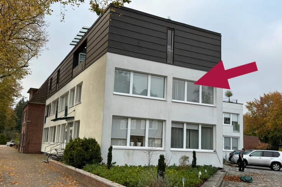 Außenansicht. mit Pfeil - Büro/Praxis mieten in Nordhorn - Zentral gelegene Büroflächen zu mieten!