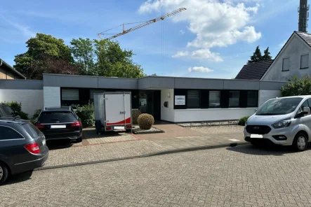 Frontansicht - Büro/Praxis mieten in Nordhorn - Praxis oder Büroräume in Top Lage!