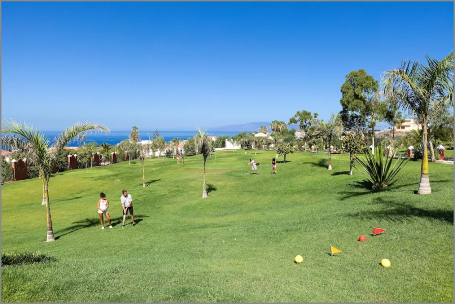 Golfplatz - Gastgewerbe/Hotel kaufen in Costa Adeje - Preisreduktion!Teneriffa/ Wunderbares Sport-Hotel im Süden der Insel mit 92 Zimmern, Spa, Gym, Golf