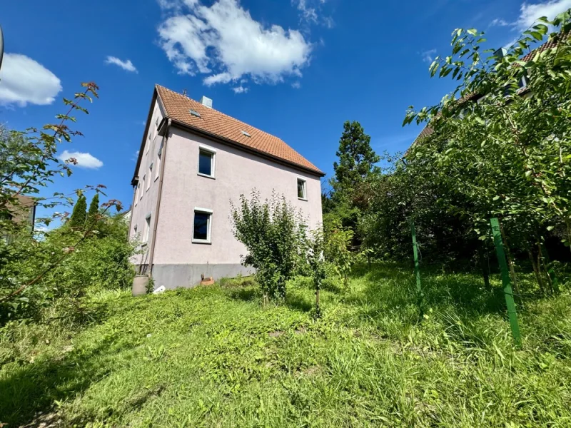  - Haus kaufen in Stuttgart / Kaltental - Juwel im Dornröschenschlaf!