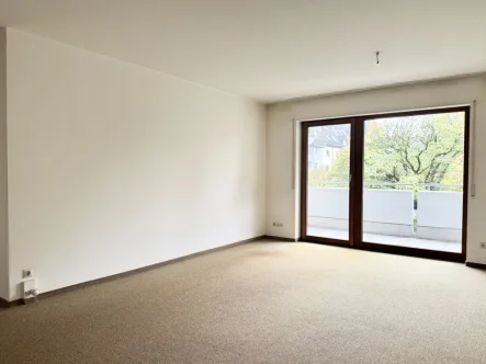 Wohn-und Esszimmer - Wohnung kaufen in Kirchheim unter Teck - Renovieren, einziehen und wohl fühlen!