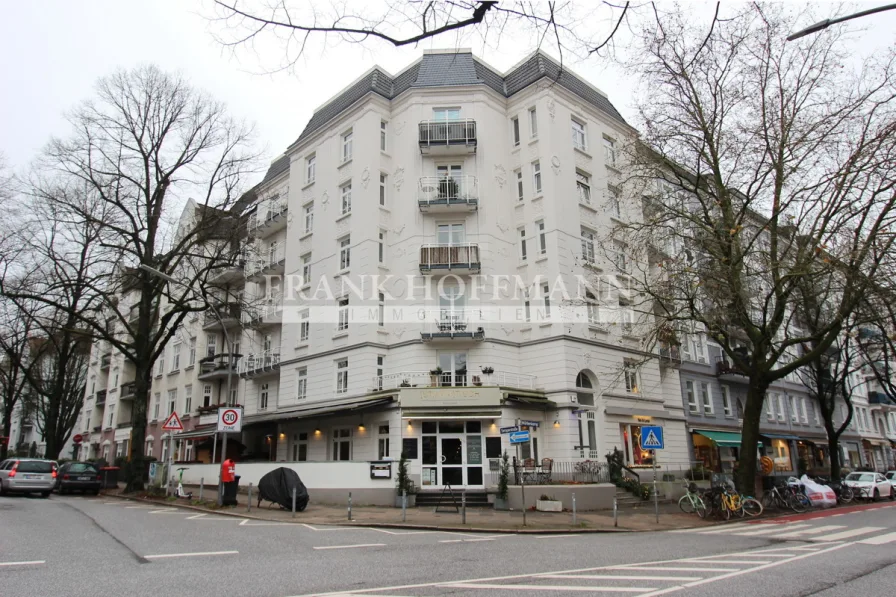Außenansicht - Wohnung kaufen in Hamburg - Kapitalanlage Vermietete 3 Zimmer-Altbauwohnung in Best-Lage am Mühlenkamp in Hamburg-Winterhude