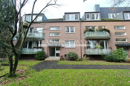 Außenansicht - Wohnung kaufen in Hamburg - Geräumige & moderne 2-Zimmer-Whg. mit TG-Stellplatz und großzügigem Balkon in Hamburg-Othmarschen