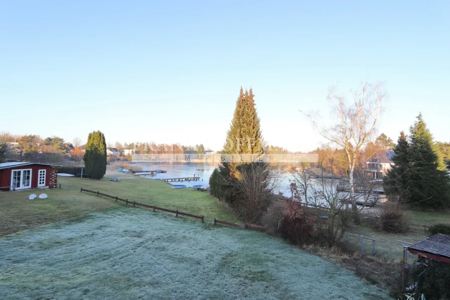 See- und Gartenblick vom Balkon