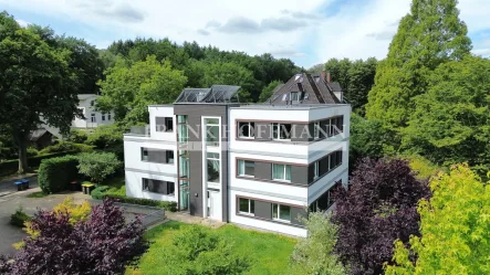 V8381 Außenansicht 1 - Zinshaus/Renditeobjekt kaufen in Hamburg - Modernes Mehrfamilienhaus im Bauhausstil in Hamburg-Bergedorf